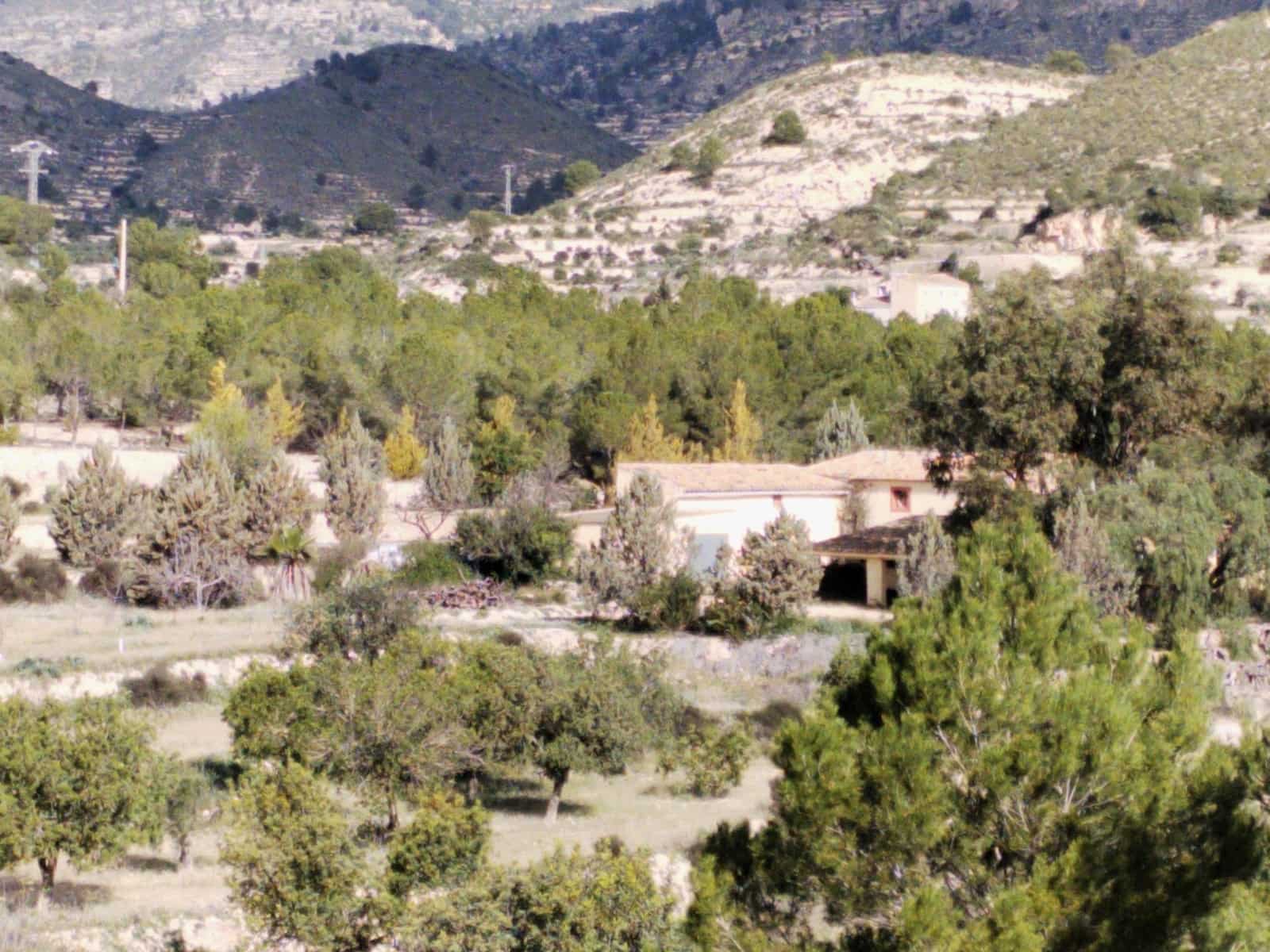 3 bedroom Finca/Country House for sale in Relleu with pool garage - € 450,000 (Ref: 9586723)