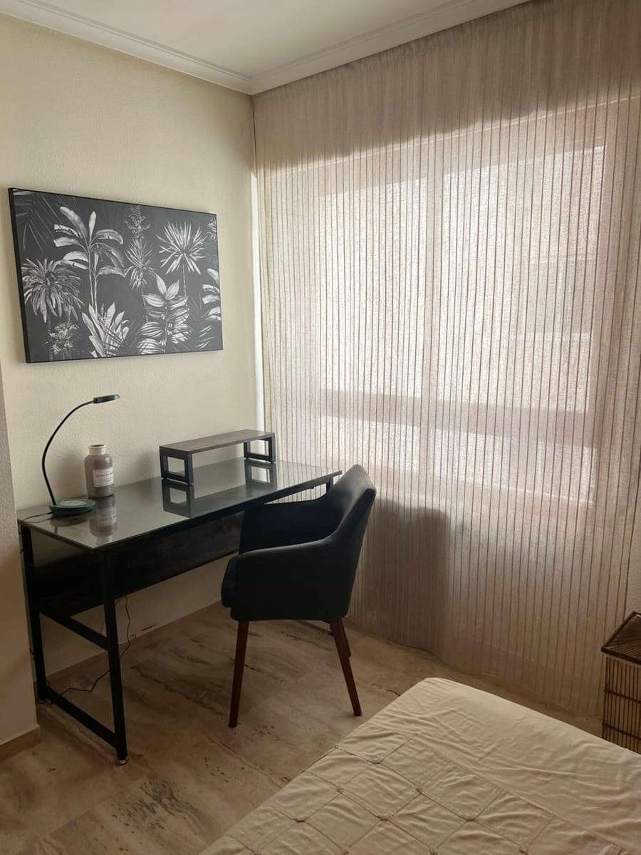 1 makuuhuone Asunto vuokrattavana paikassa Alicante kaupunki - 1 300 € (Ref: 9611708)