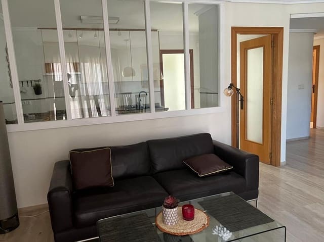 1 slaapkamer Flat te huur in Alicante stad - € 1.300 (Ref: 9611708)