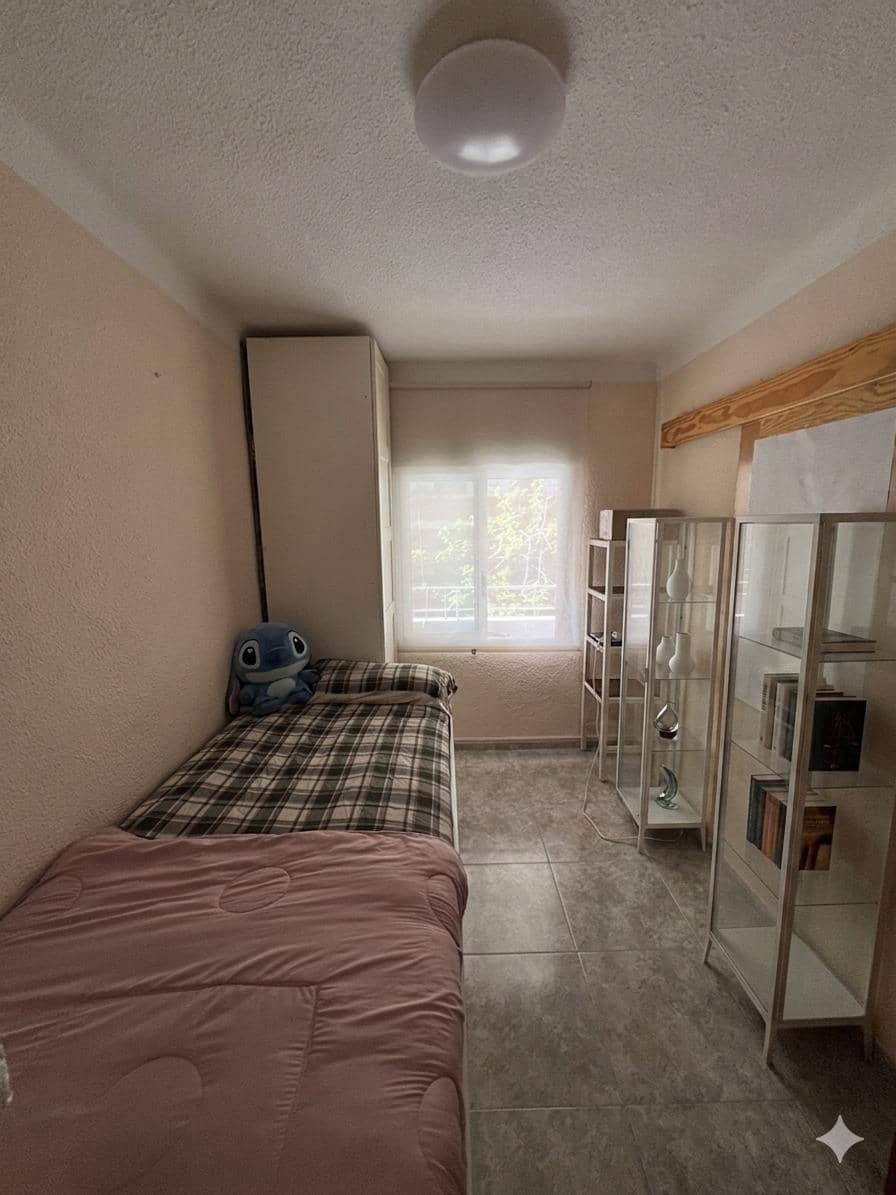 3 makuuhuone Asunto myytävänä paikassa Alicante kaupunki - 120 000 € (Ref: 9788552)