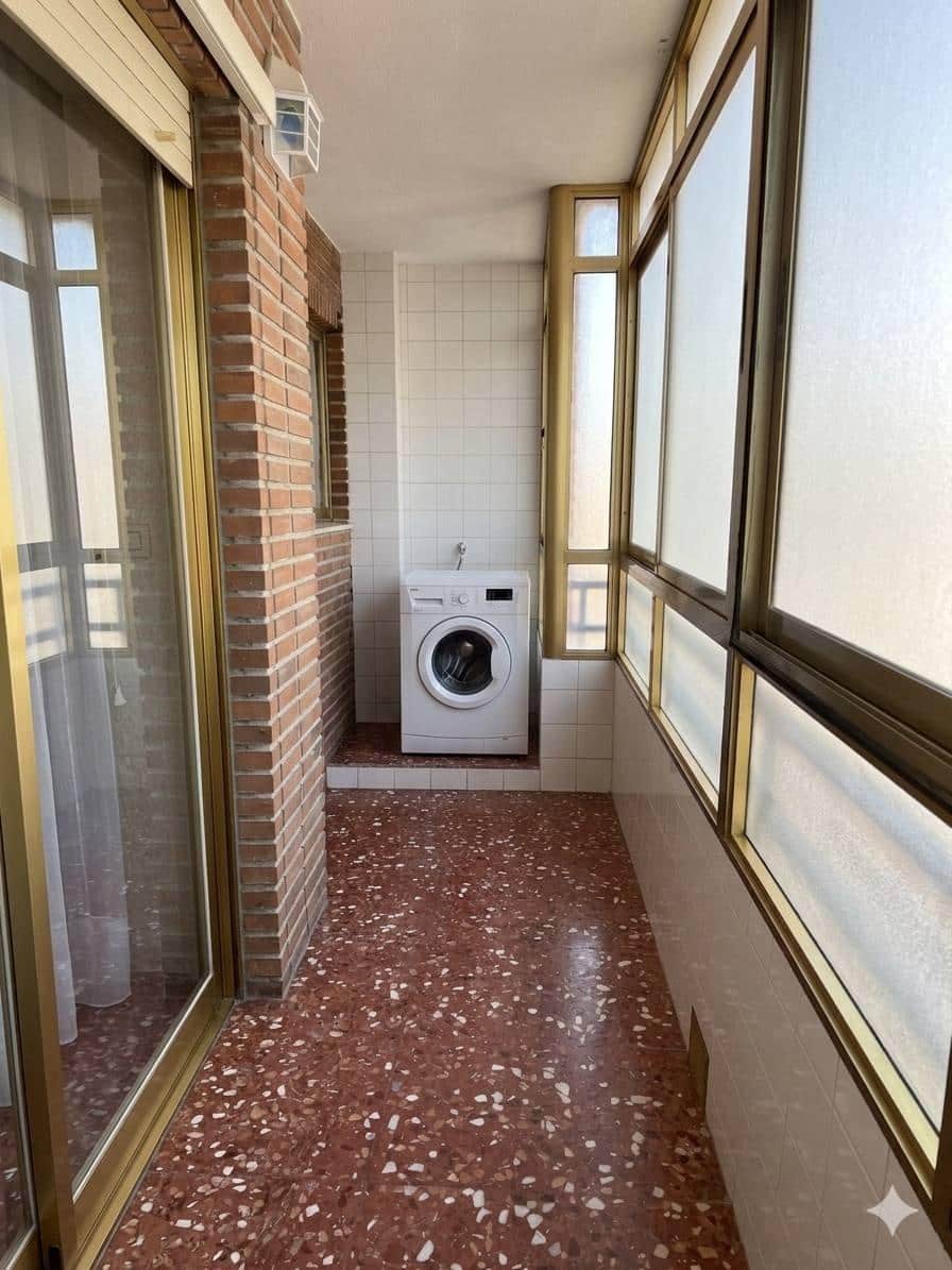 4 bedroom Flat for sale in San Vicente / Sant Vicent del Raspeig with garage - € 250,000 (Ref: 9836556)