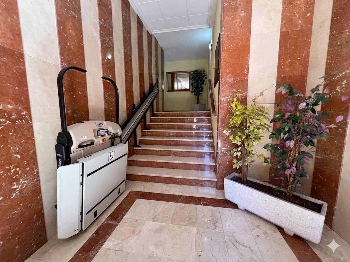 4 bedroom Flat for sale in San Vicente / Sant Vicent del Raspeig with garage - € 250,000 (Ref: 9836556)