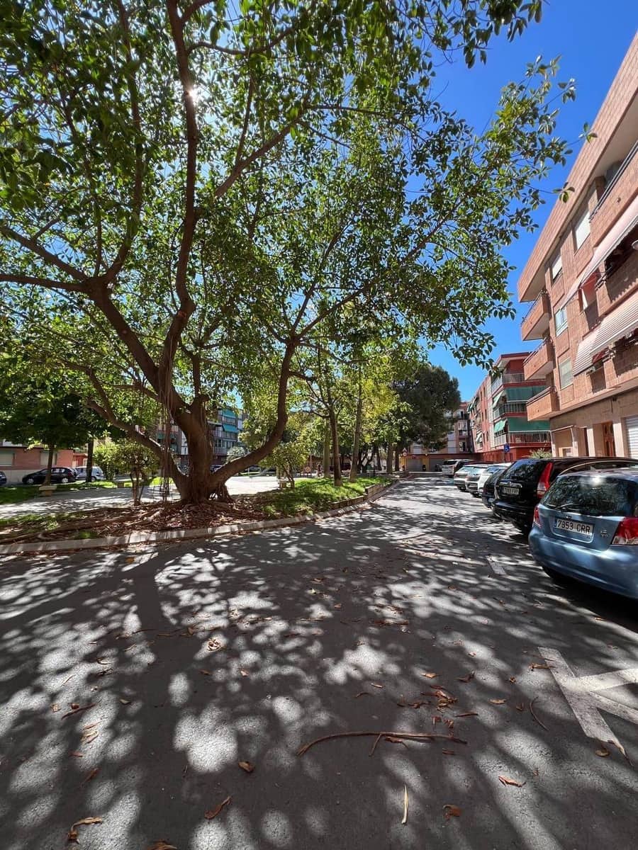 4 bedroom Flat for sale in San Vicente / Sant Vicent del Raspeig with garage - € 250,000 (Ref: 9836556)