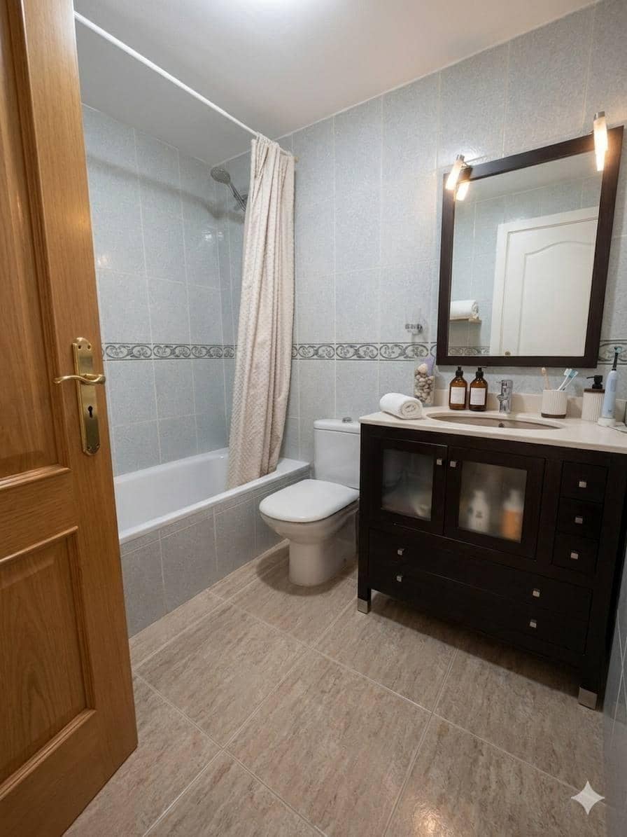 2 soveværelse Penthouse til salg i Alicante by med garage - € 285.000 (Ref: 9855667)