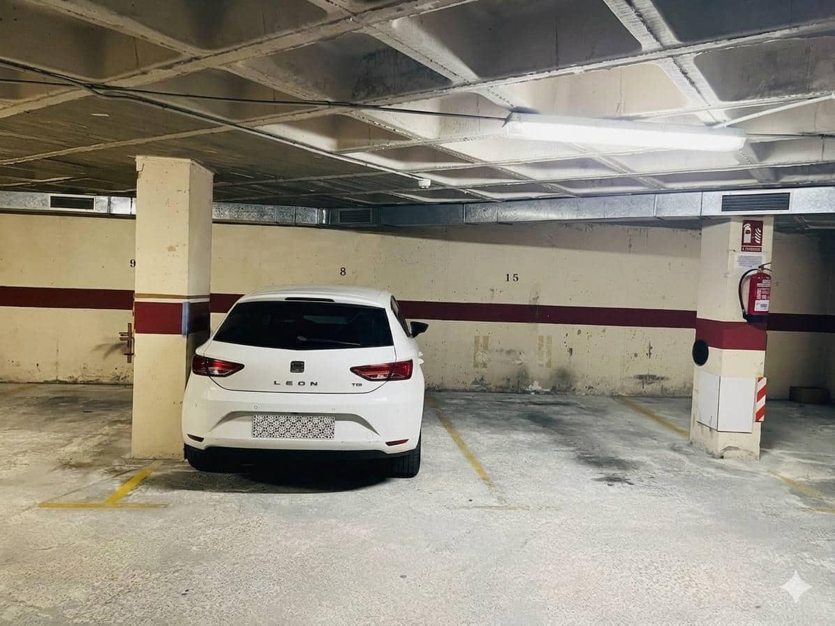 2 soveværelse Penthouse til salg i Alicante by med garage - € 285.000 (Ref: 9855667)