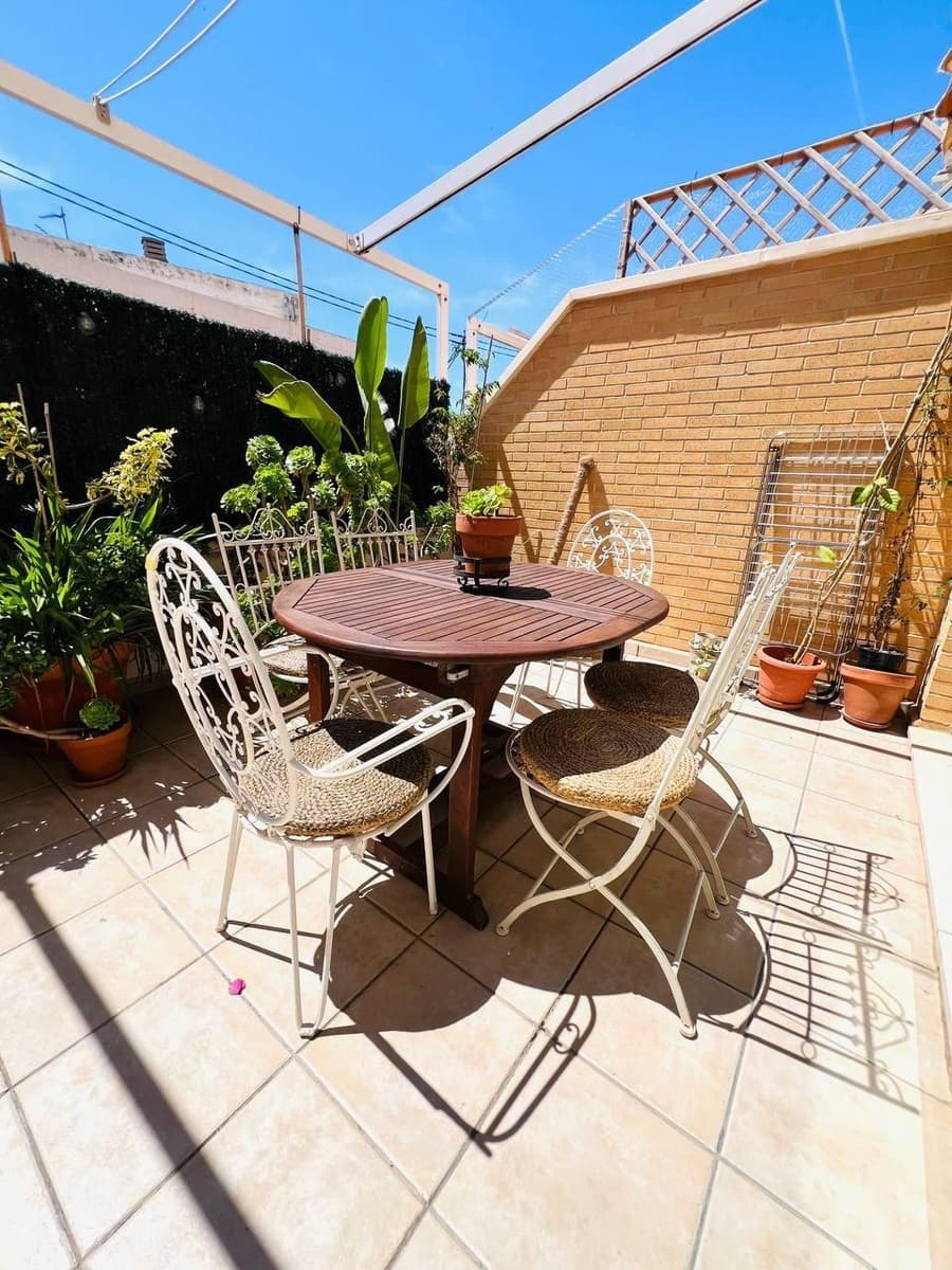 2 soveværelse Penthouse til salg i Alicante by med garage - € 285.000 (Ref: 9855667)