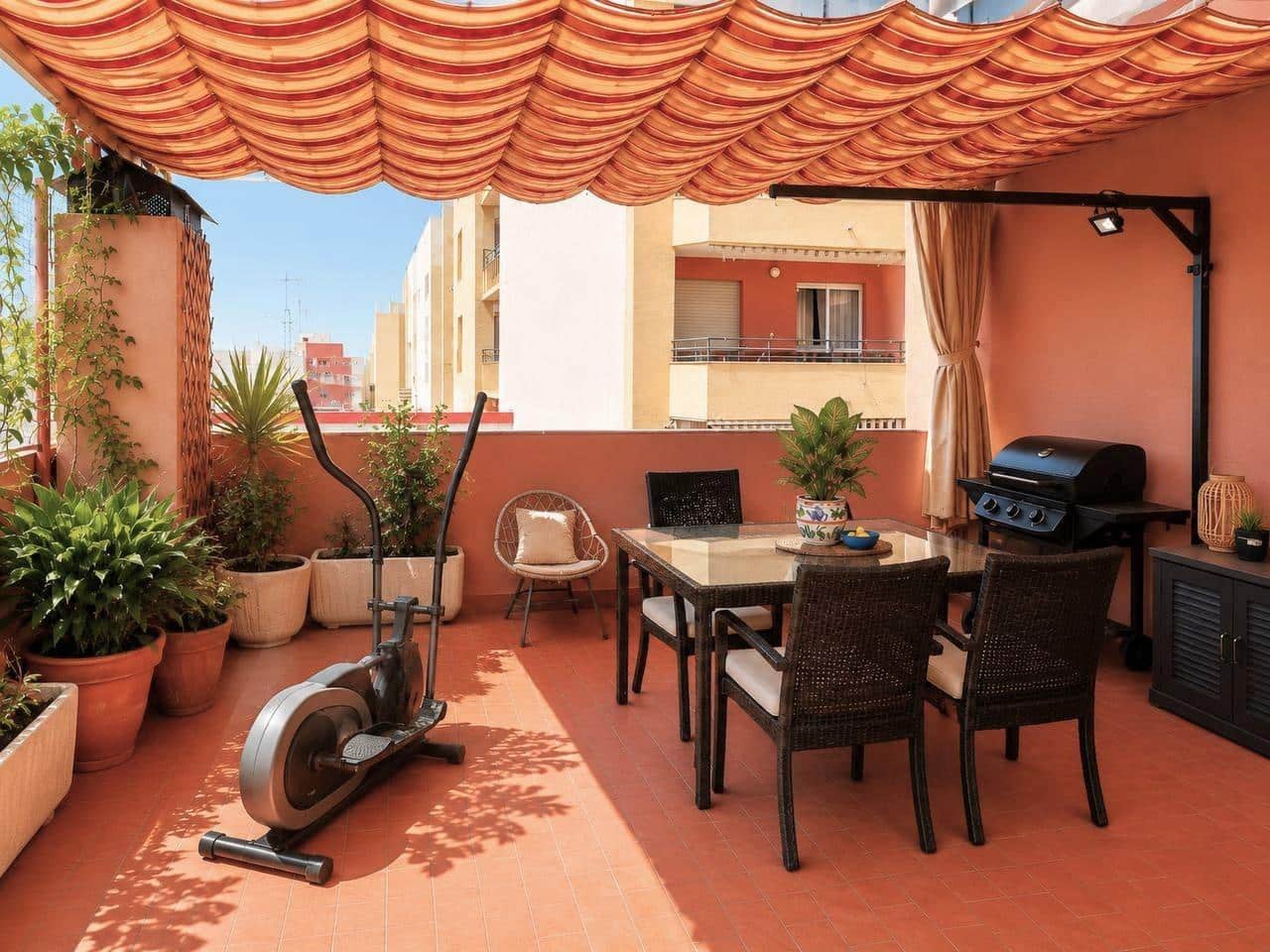 3 slaapkamer Penthouse te koop in Alicante stad met garage - € 260.000 (Ref: 9876611)