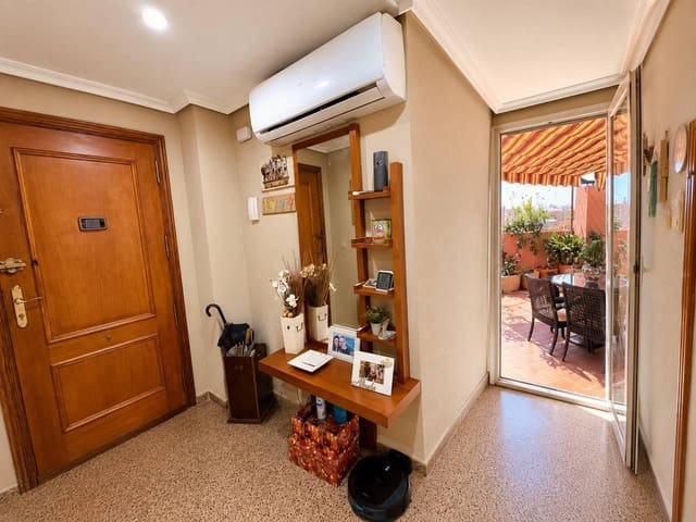 3 Zimmer Penthouse zu verkaufen in Alicante / Alacant Stadt mit Garage - 260.000 € (Ref: 9876611)