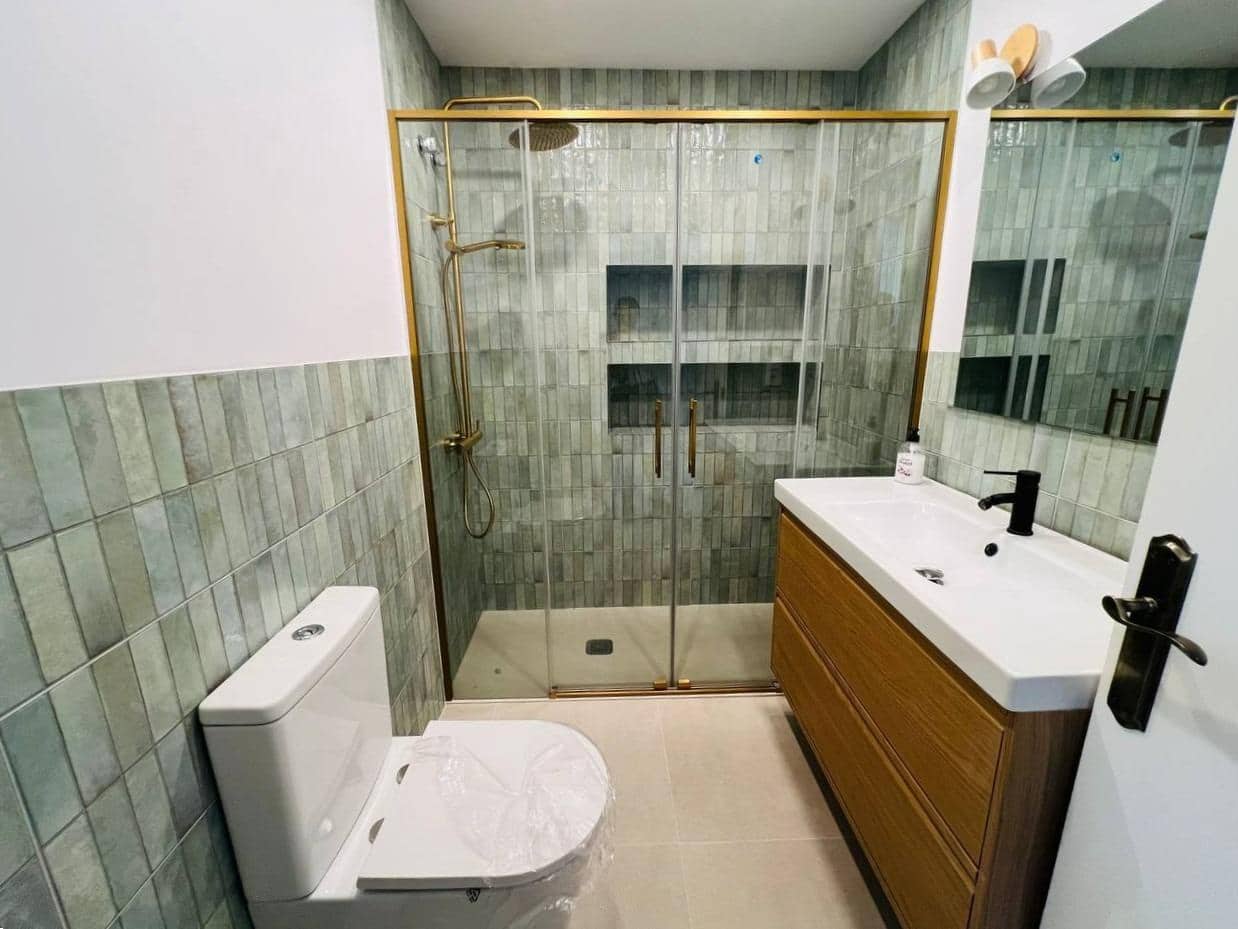 Piso de 4 habitaciones en Alicante / Alacant ciudad en venta - 389.000 € (Ref: 9892545)