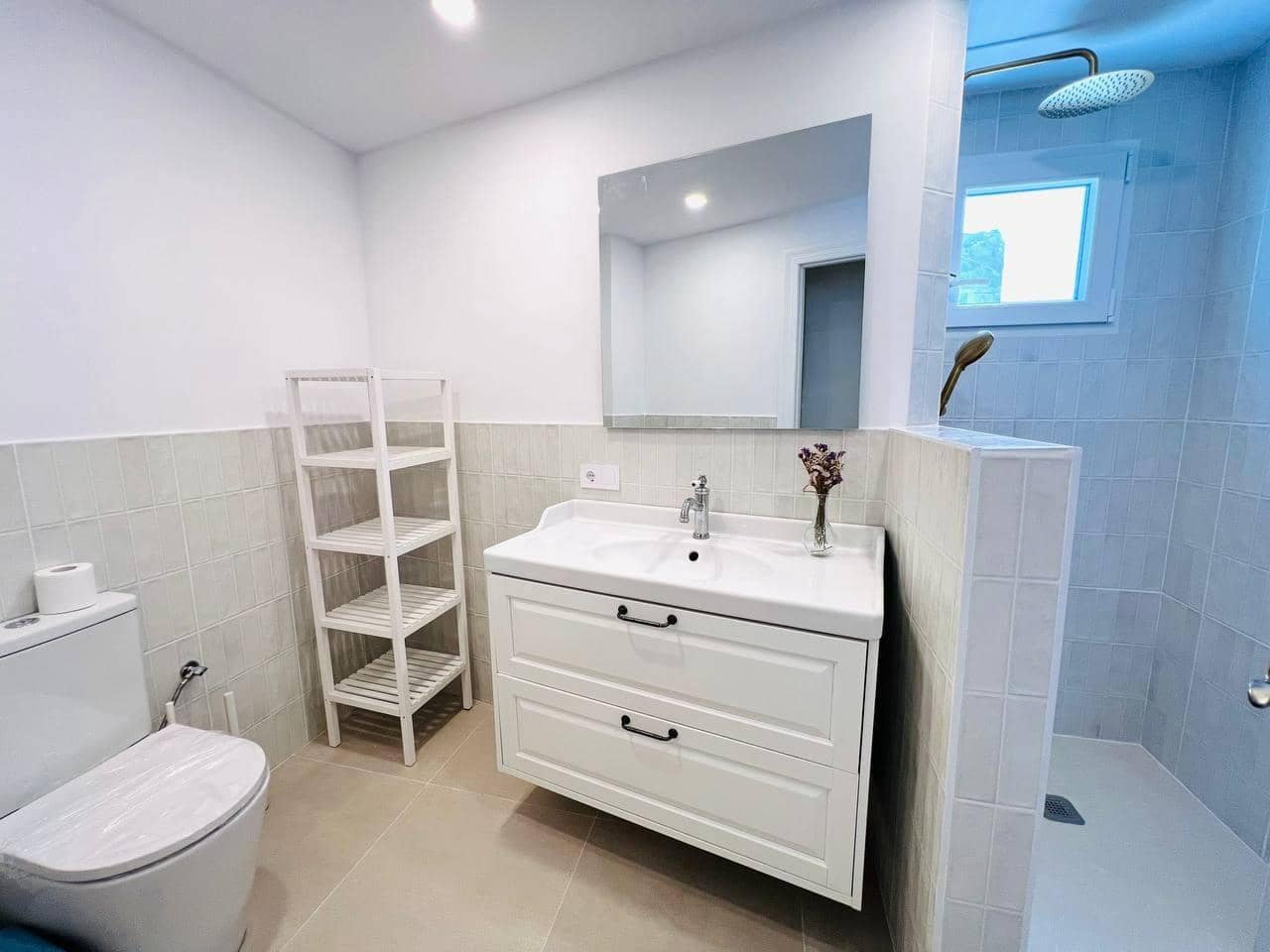 Piso de 4 habitaciones en Alicante / Alacant ciudad en venta - 389.000 € (Ref: 9892545)
