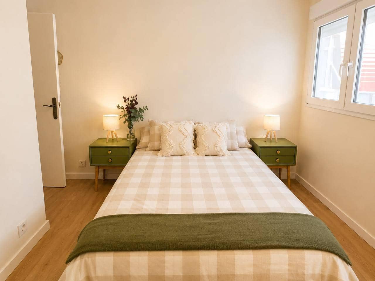 Piso de 4 habitaciones en Alicante / Alacant ciudad en venta - 389.000 € (Ref: 9892545)