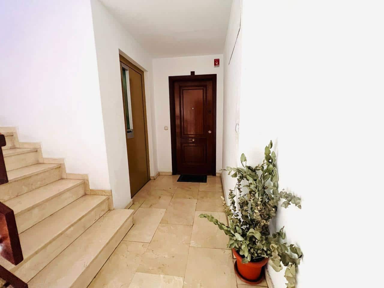 Piso de 4 habitaciones en Alicante / Alacant ciudad en venta - 389.000 € (Ref: 9892545)