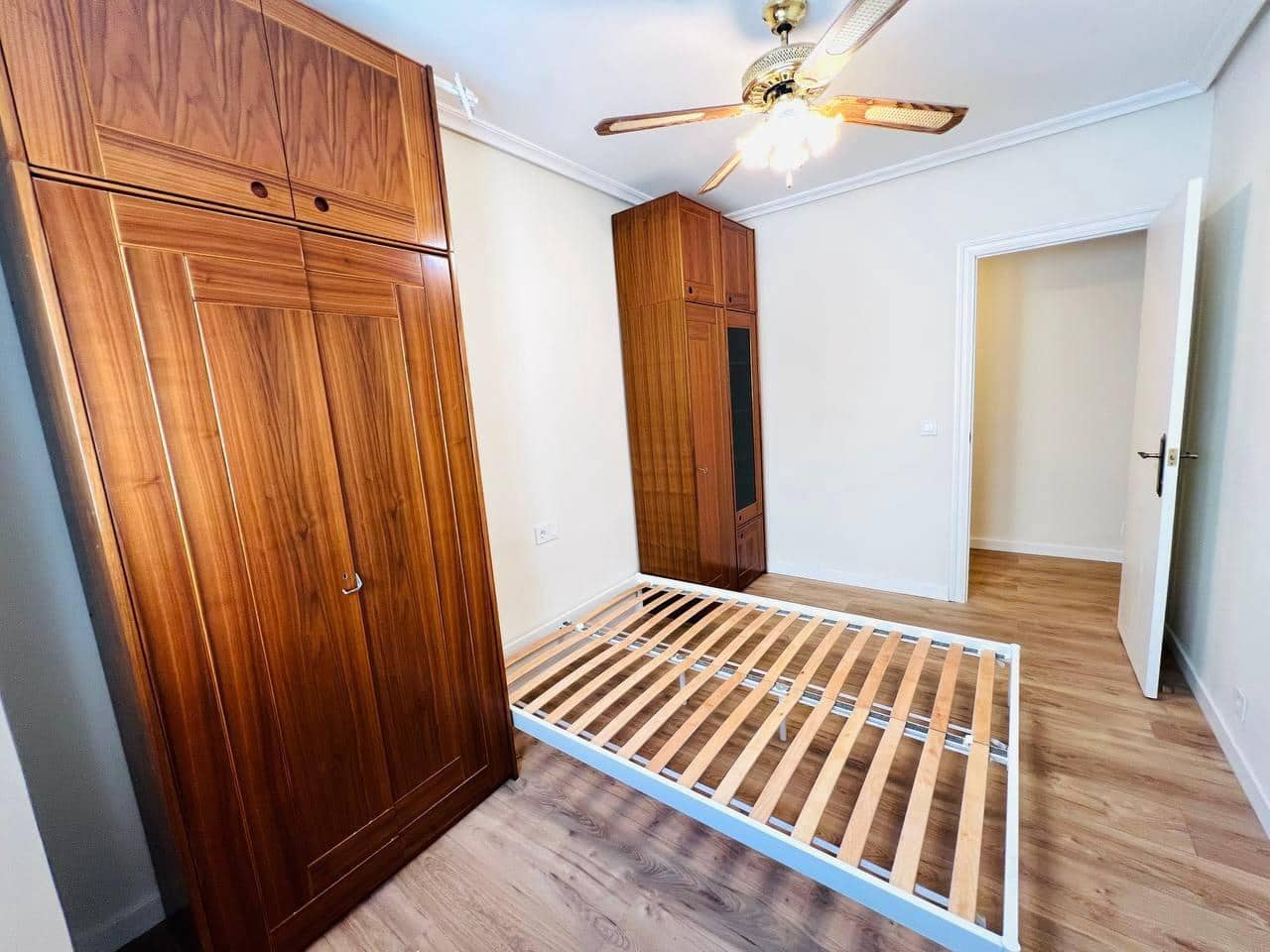 Piso de 4 habitaciones en Alicante / Alacant ciudad en venta - 389.000 € (Ref: 9892545)