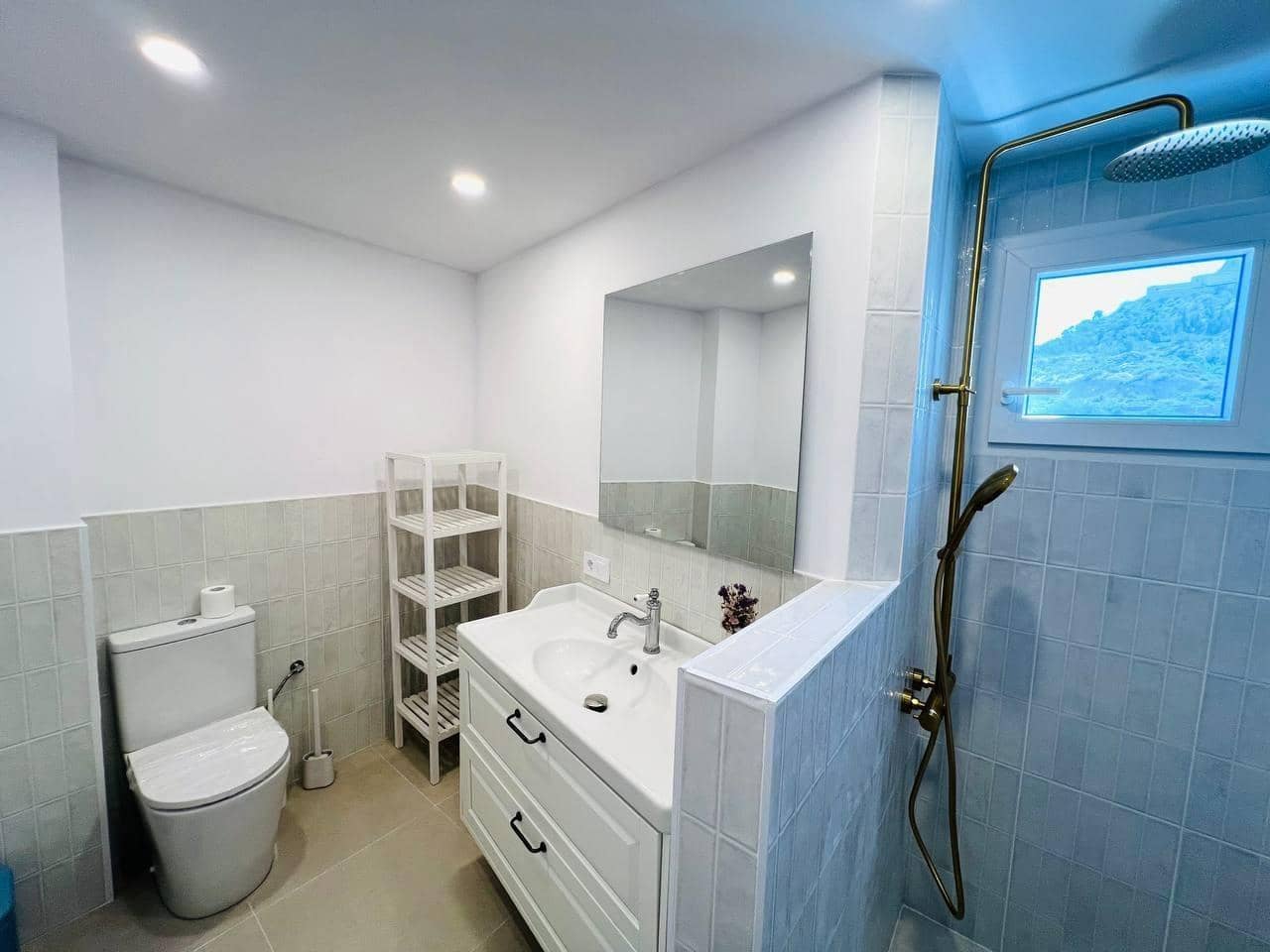 Piso de 4 habitaciones en Alicante / Alacant ciudad en venta - 389.000 € (Ref: 9892545)