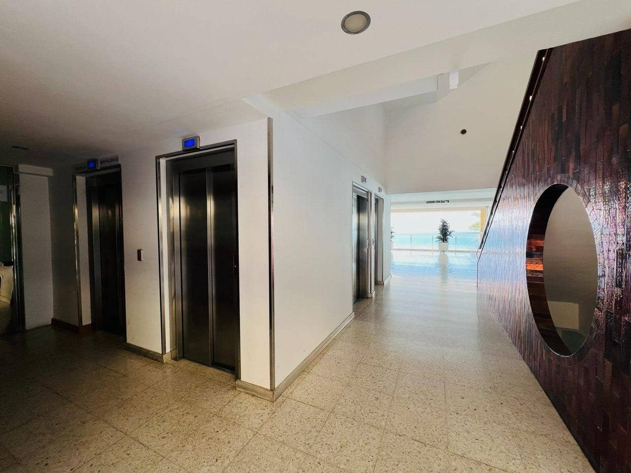 2 bedroom Flat for sale in Alicante / Alacant city - € 399,000 (Ref: 9916040)