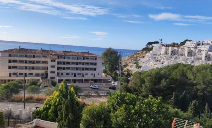 5 makuuhuone Huvila myytävänä paikassa El Campello mukana uima-altaan 
autotalli - 1 035 000 € (Ref: 9948094)