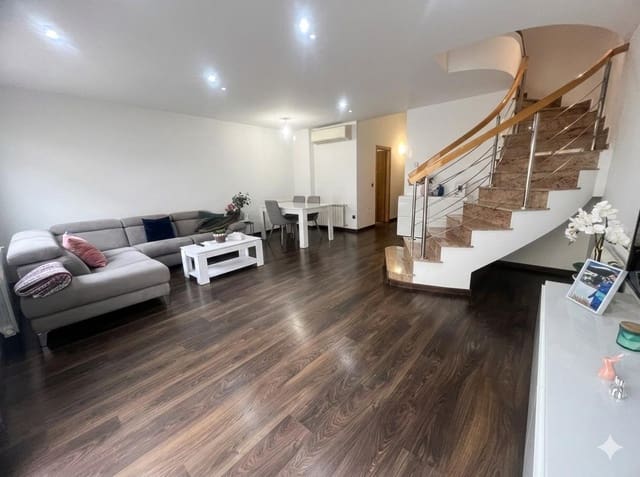 4 quarto Bungalow para venda em San Javier com garagem - 380 000 € (Ref: 9952777)