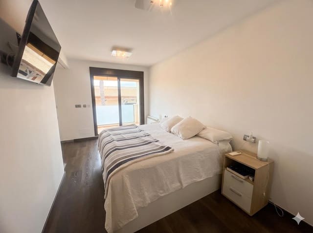 4 quarto Bungalow para venda em San Javier com garagem - 380 000 € (Ref: 9952777)