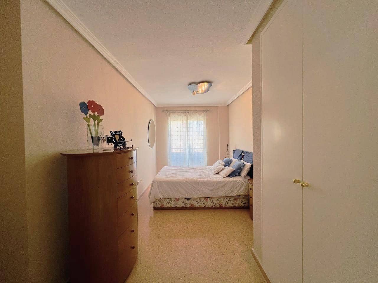 3 sovrum Lägenhet till salu i Alicante stad med garage - 241 723 € (Ref: 9952778)