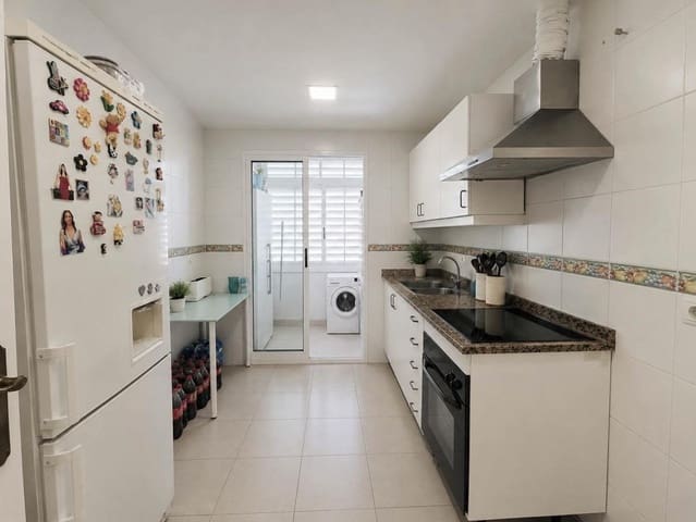 3 slaapkamer Flat te koop in Alicante stad met garage - € 265.000 (Ref: 9952778)