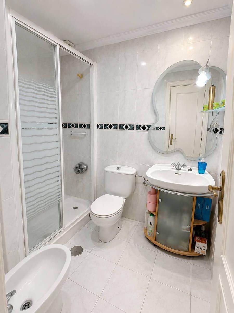 3 sovrum Lägenhet till salu i Alicante stad med garage - 241 723 € (Ref: 9952778)