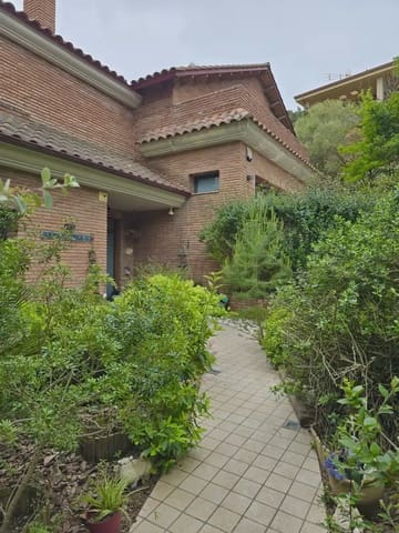 4 soveværelse Villa til salg i Begues med swimmingpool garage - € 850.000 (Ref: 10048163)