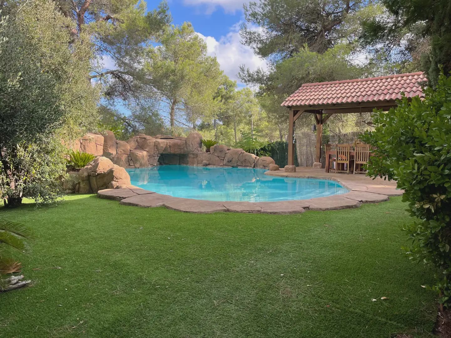 4 soveværelse Villa til salg i Begues med swimmingpool garage - € 850.000 (Ref: 10048163)