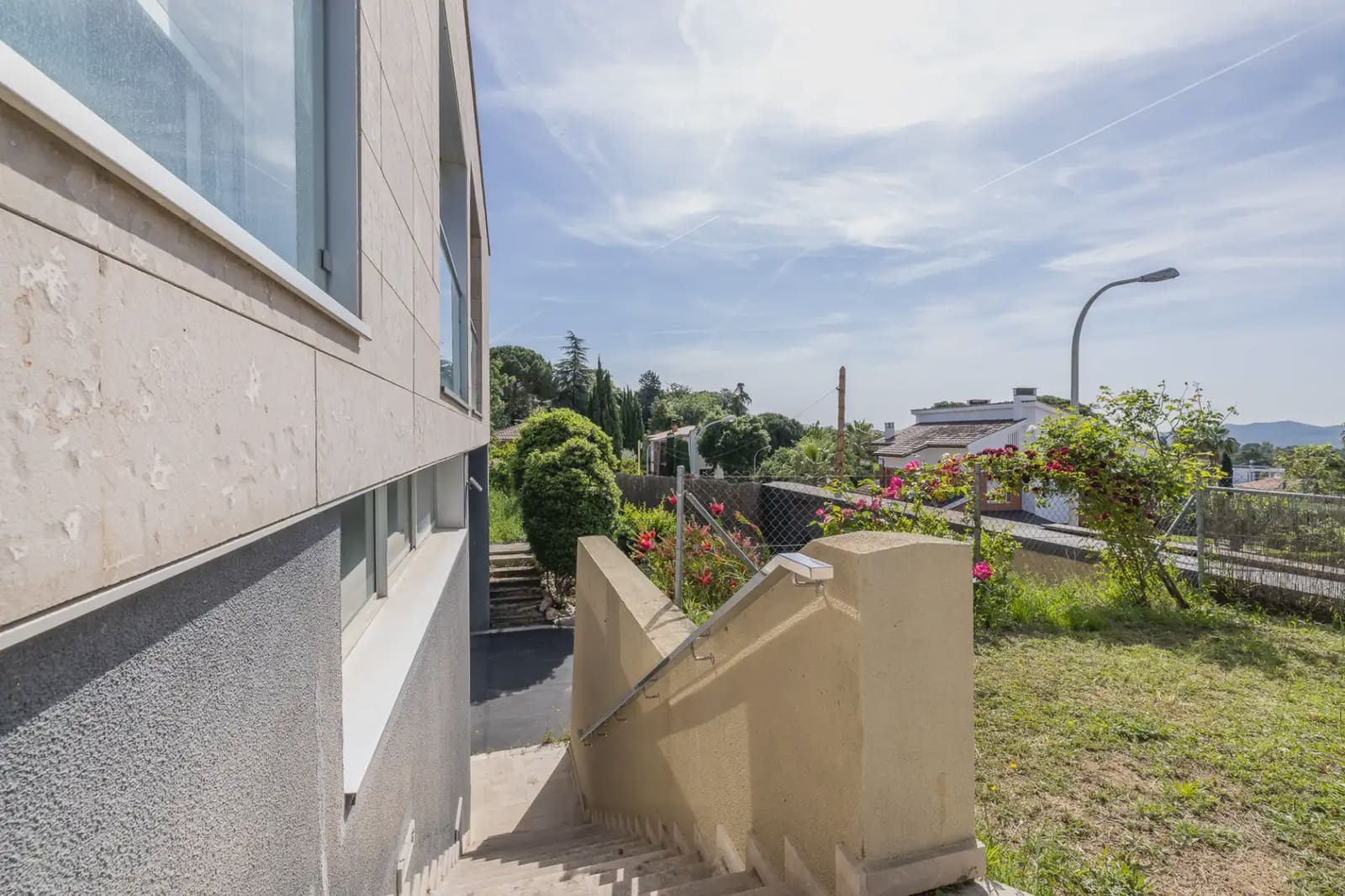5 bedroom Villa for sale in Cerdanyola del Valles - € 1,950,000 (Ref: 10048164)