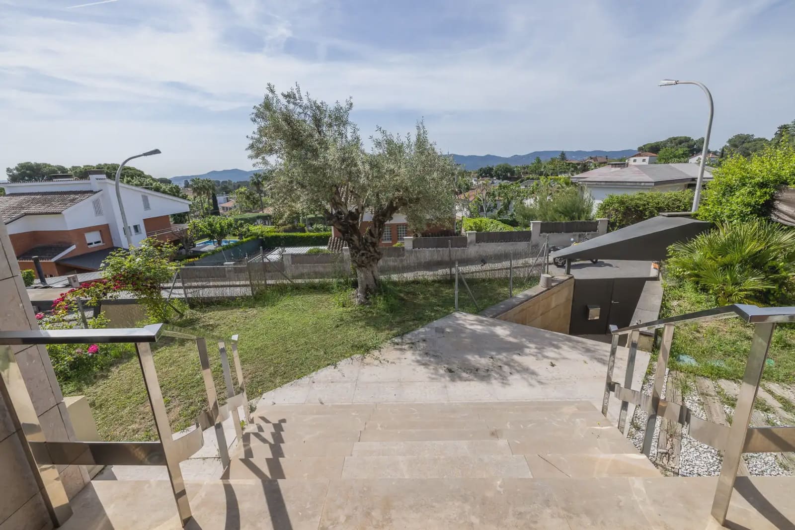 5 bedroom Villa for sale in Cerdanyola del Valles - € 1,950,000 (Ref: 10048164)