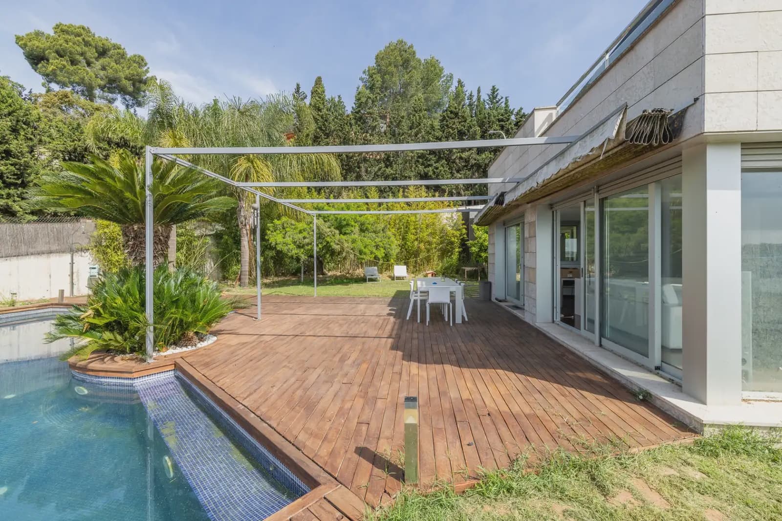 5 bedroom Villa for sale in Cerdanyola del Valles - € 1,950,000 (Ref: 10048164)