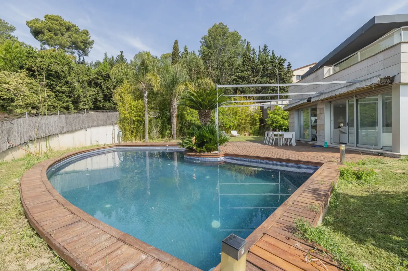 5 bedroom Villa for sale in Cerdanyola del Valles - € 1,950,000 (Ref: 10048164)