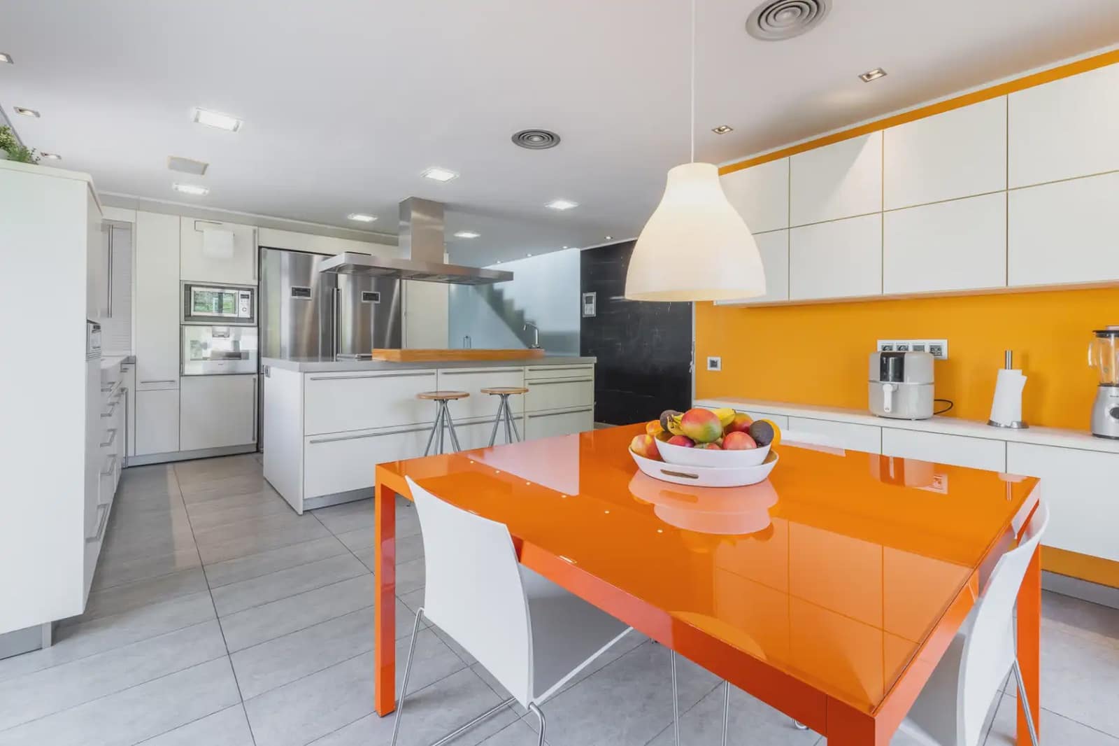 5 bedroom Villa for sale in Cerdanyola del Valles - € 1,950,000 (Ref: 10048164)
