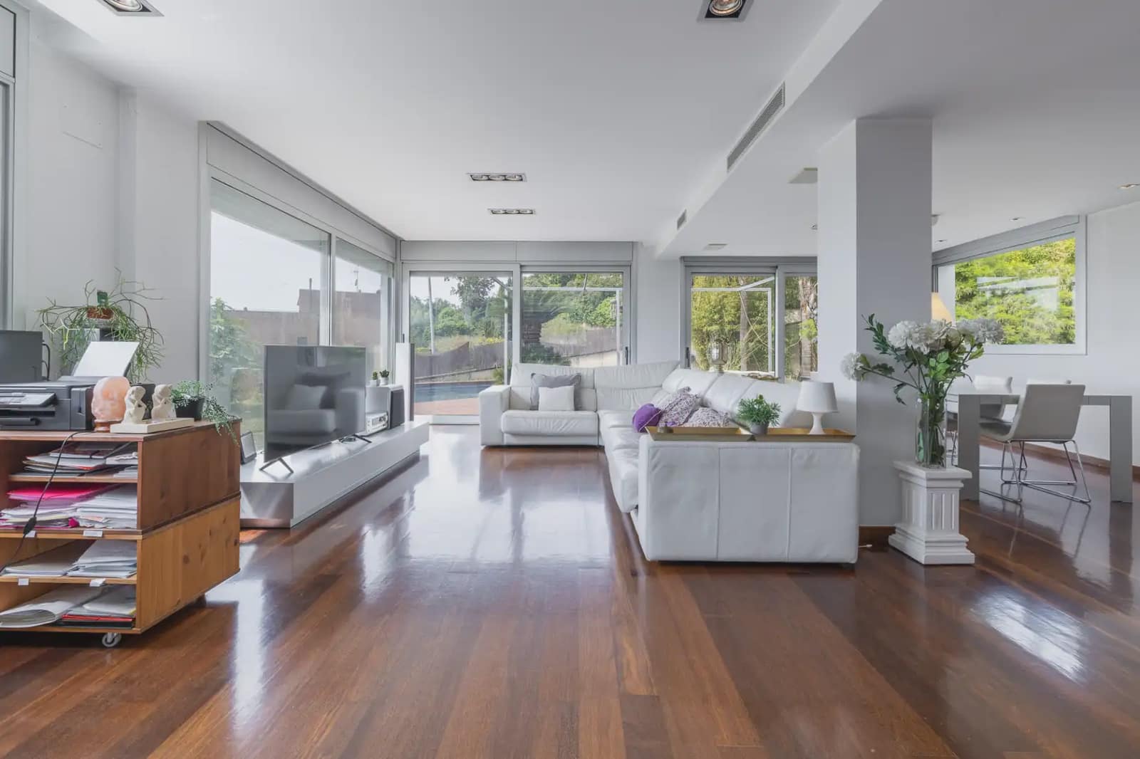 5 bedroom Villa for sale in Cerdanyola del Valles - € 1,950,000 (Ref: 10048164)
