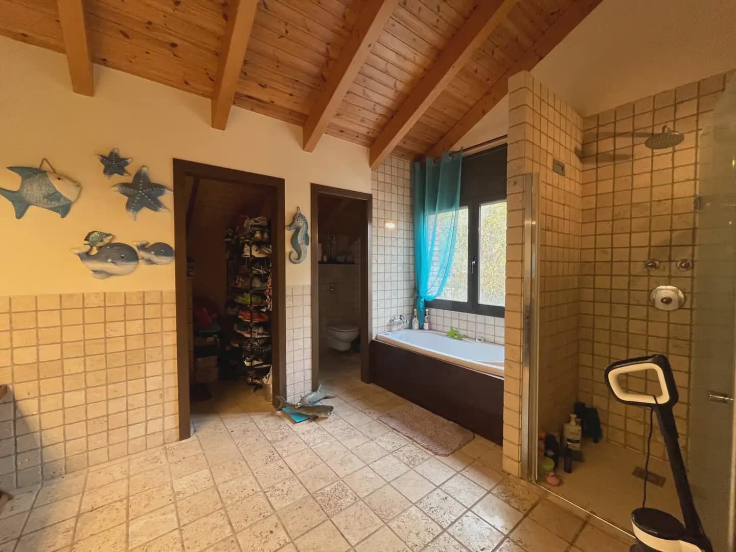 Chalet de 4 habitaciones en Begues en alquiler con piscina garaje - 3.995 € (Ref: 10048166)