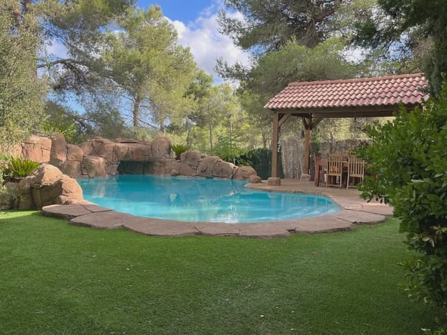 4 sovrum Villa att hyra i Begues med pool garage - 4 500 € (Ref: 10048166)