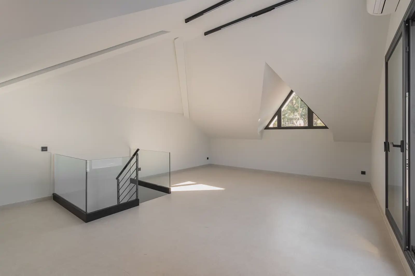 5 soveværelse Villa til salg i Castelldefels med swimmingpool garage - € 2.090.000 (Ref: 10048167)