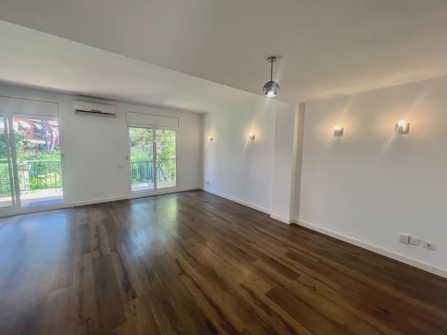 4 sovrum Hus att hyra i Gavà med pool garage - 4 800 € (Ref: 10048169)