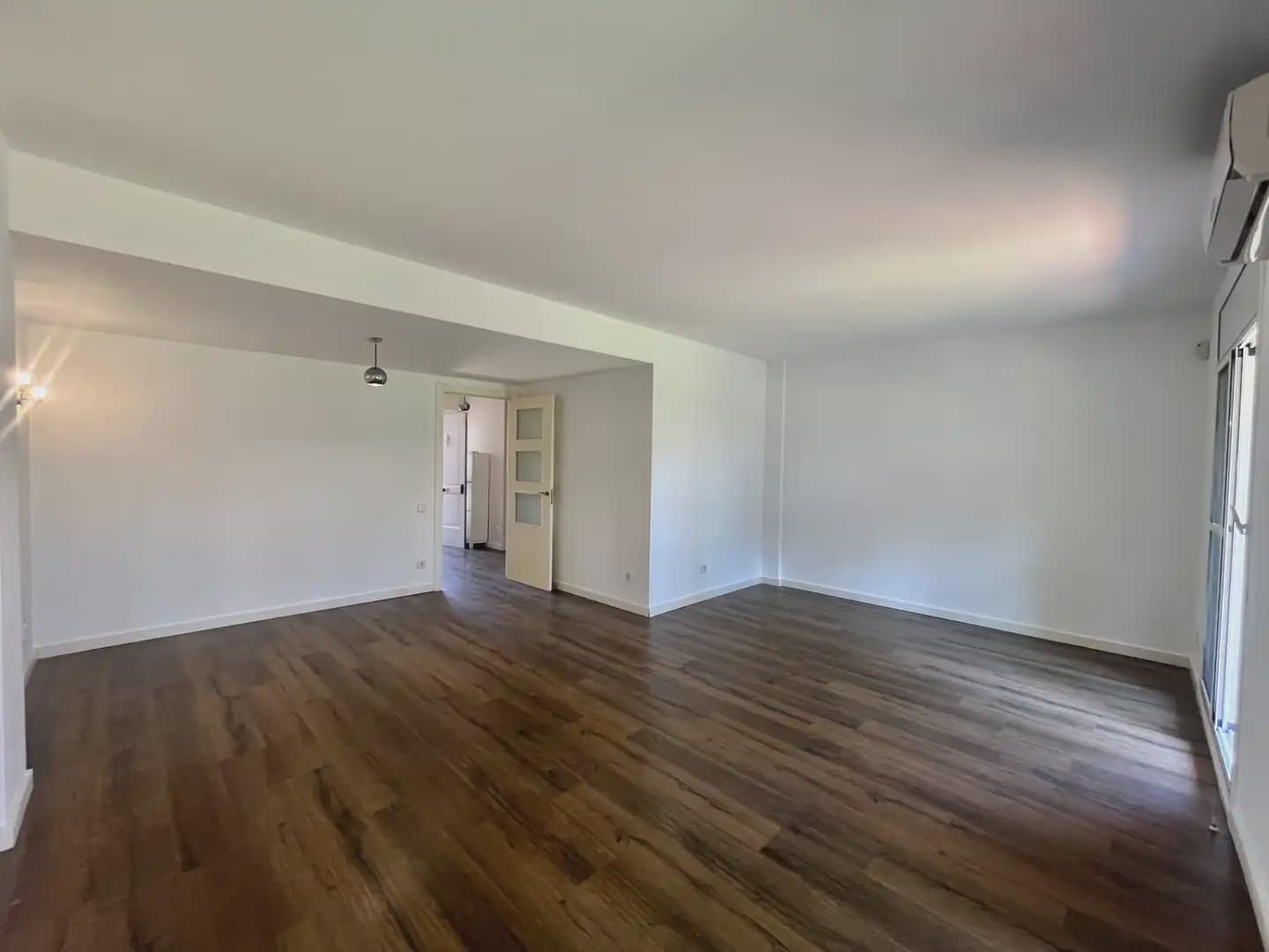 4 sovrum Hus att hyra i Gava med pool garage - 4 800 € (Ref: 10048169)