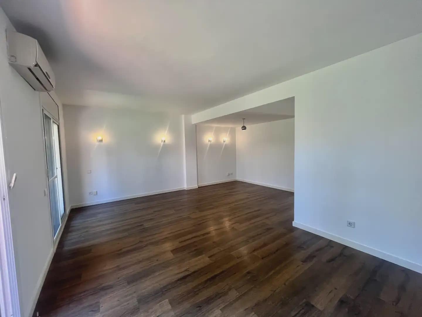 4 sovrum Hus att hyra i Gava med pool garage - 4 800 € (Ref: 10048169)