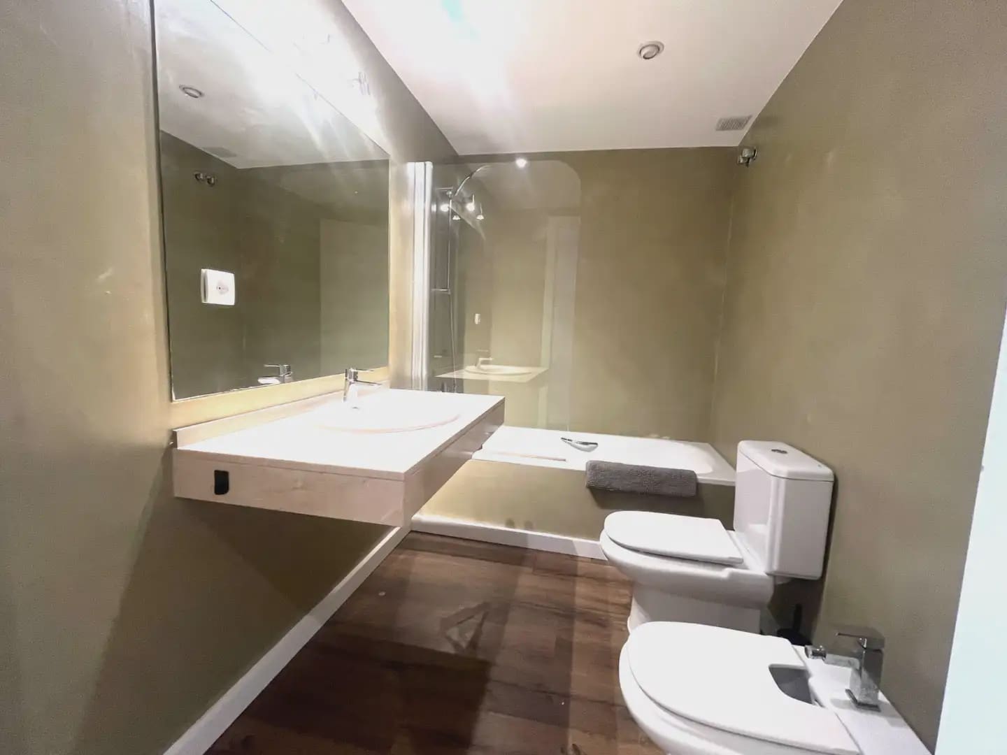 4 sovrum Hus att hyra i Gava med pool garage - 4 800 € (Ref: 10048169)