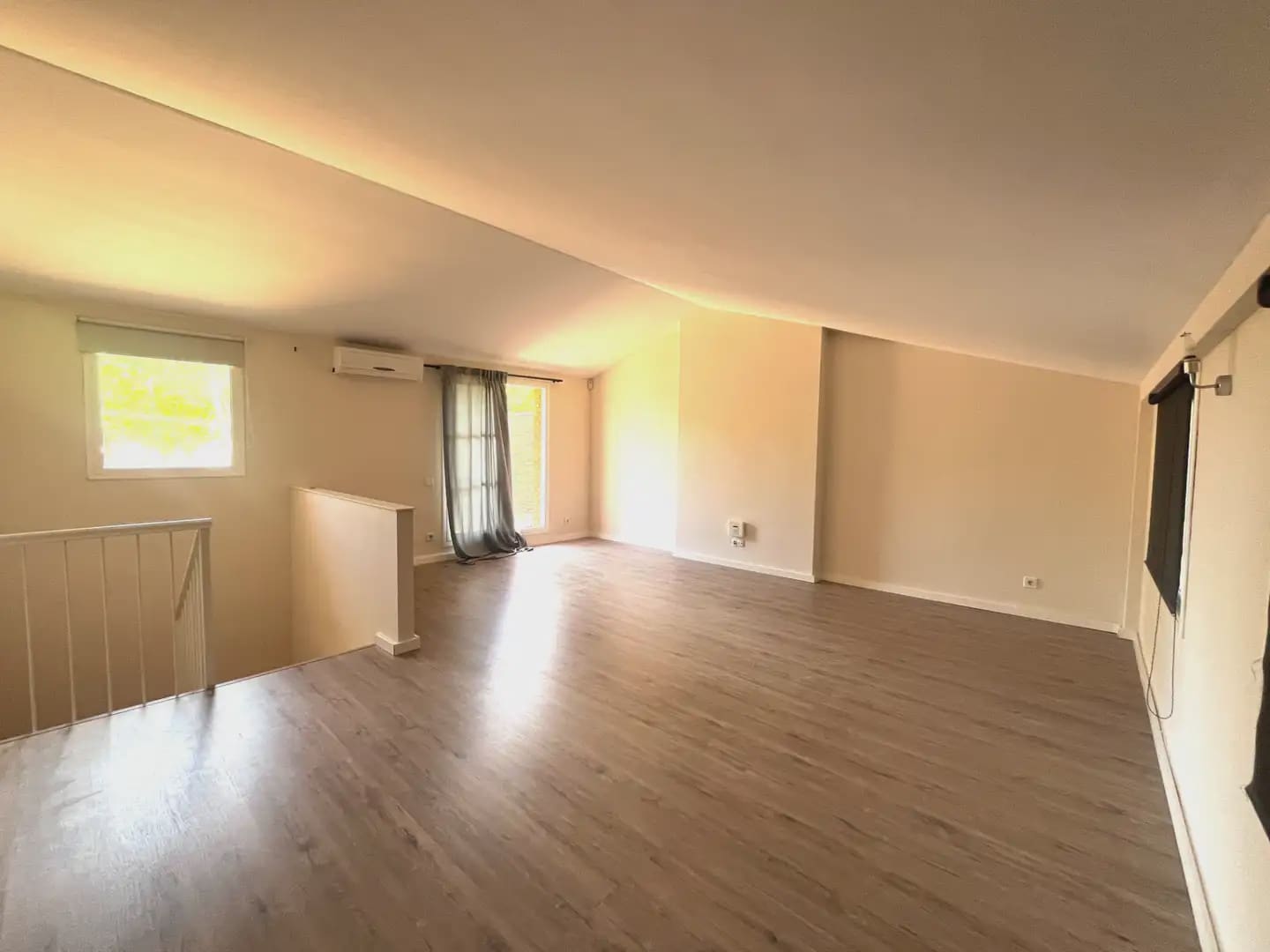 4 sovrum Hus att hyra i Gava med pool garage - 4 800 € (Ref: 10048169)