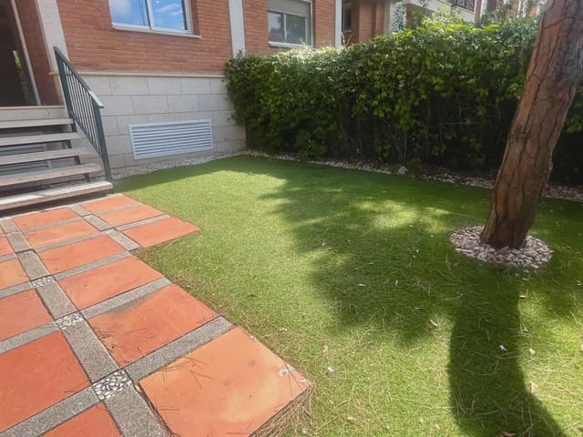 4 sovrum Hus att hyra i Gavà med pool garage - 4 800 € (Ref: 10048169)