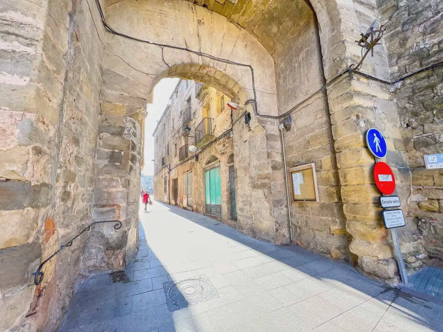 12 soveværelse Finca/Landehus til salg i Santa Coloma de Queralt - € 1.400.000 (Ref: 10048171)