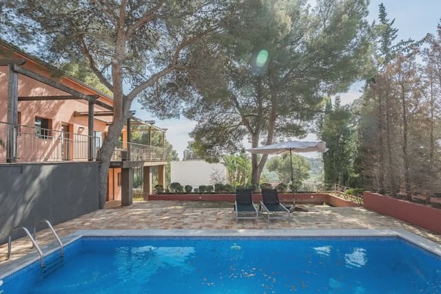 5 soveværelse Villa til salg i Castelldefels med swimmingpool garage - € 1.490.000 (Ref: 10048172)