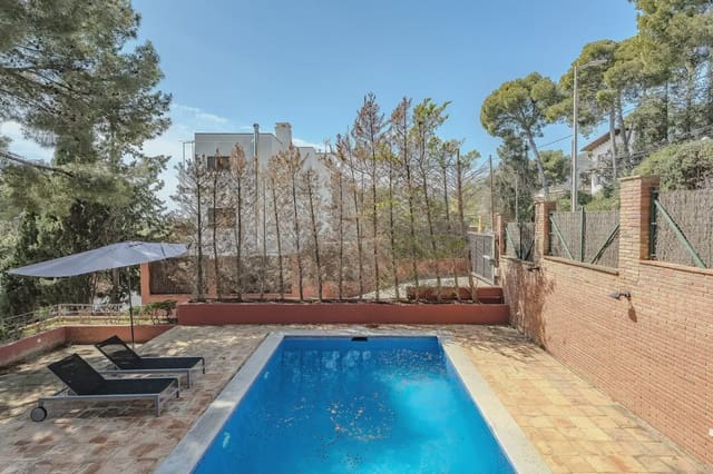5 soveværelse Villa til salg i Castelldefels med swimmingpool garage - € 1.490.000 (Ref: 10048172)