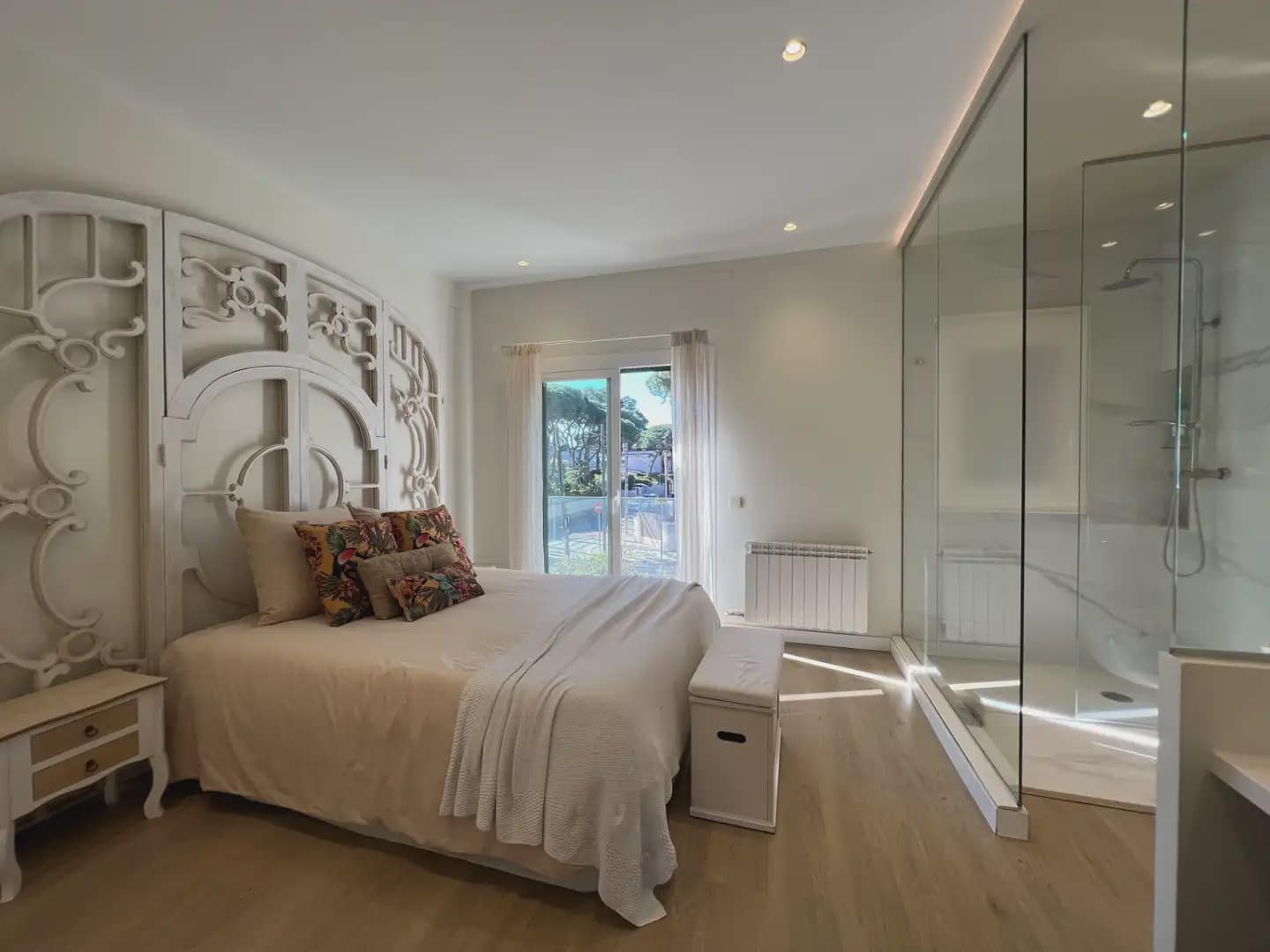 5 bedroom Villa for rent in Castelldefels with garage - € 6,200 (Ref: 10048173)