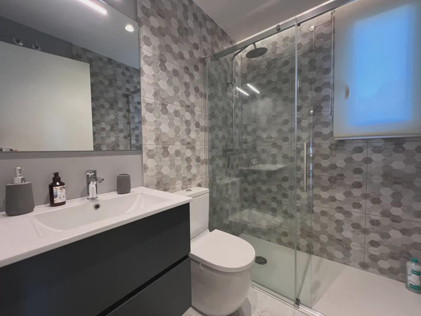 5 bedroom Villa for rent in Castelldefels with garage - € 6,200 (Ref: 10048173)