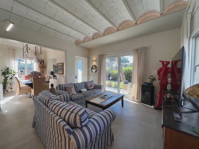 5 Zimmer Villa zu vermieten in Castelldefels mit Garage - 6.200 € (Ref: 10048173)