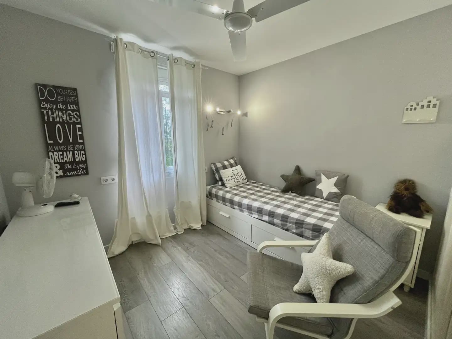 3 soveværelse Lejlighed til salg i Gava med swimmingpool - € 625.000 (Ref: 10048176)