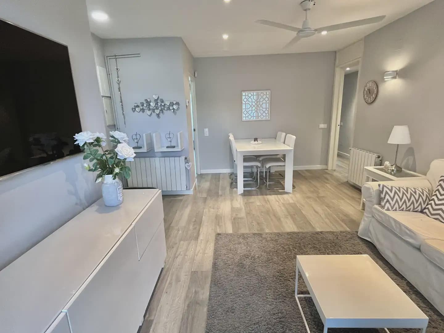 3 soveværelse Lejlighed til salg i Gava med swimmingpool - € 625.000 (Ref: 10048176)